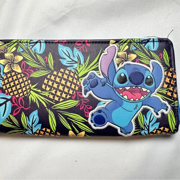 Loungefly Disney Stitch Tropical Pineapple Wallet - Picture 1 of 6